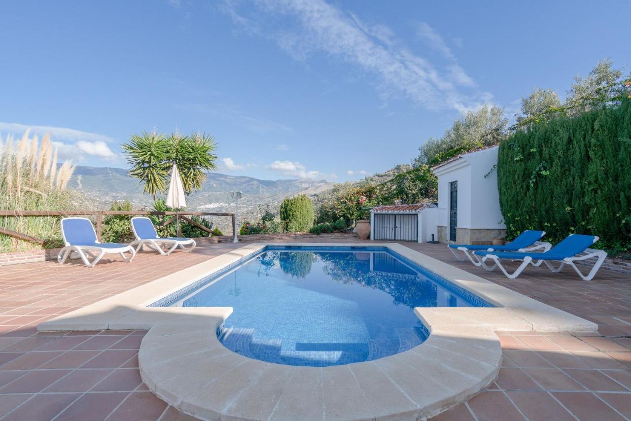 Cortijo La Rijana Villa Sayalonga Exterior photo